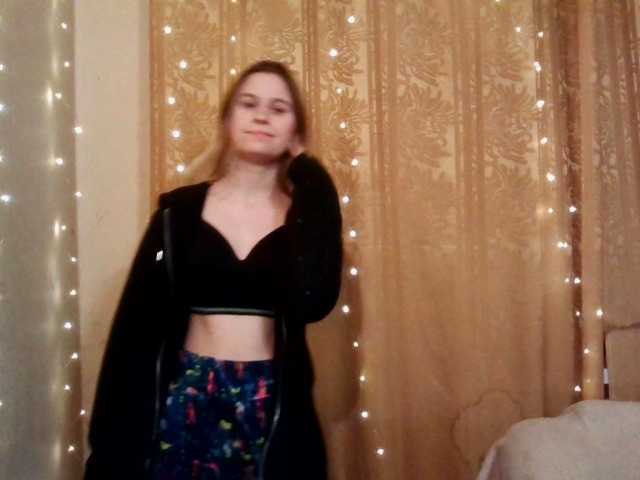 Live sex webcam photo for emily-shyx #277169056