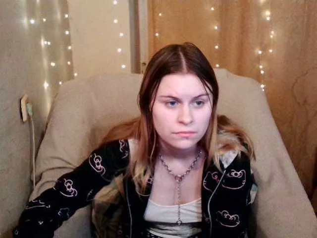 Live sex webcam photo for emily-shyx #277583703