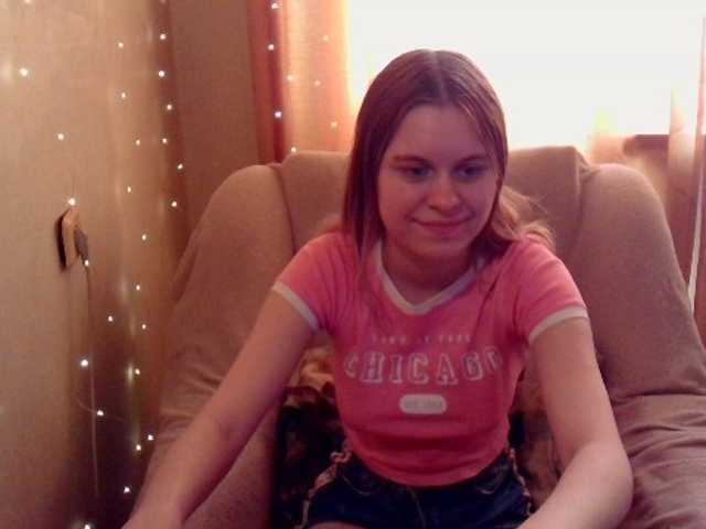 Live sex webcam photo for emily-shyx #278088567