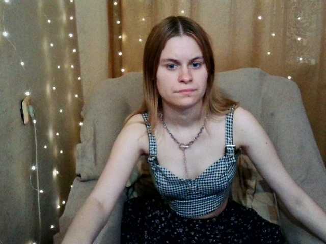 Live sex webcam photo for emily-shyx #278155576