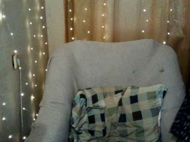 Live sex webcam photo for emily-shyx #278186906