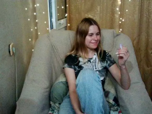 Live sex webcam photo for emily-shyx #281551481