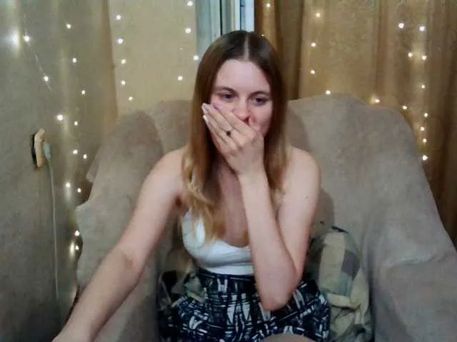 Live sex webcam photo for emily-shyx #289156409