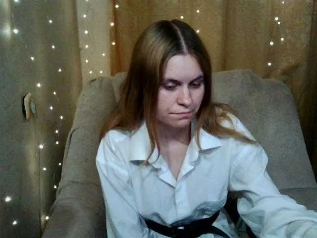 Live sex webcam photo for emily-shyx #289598433