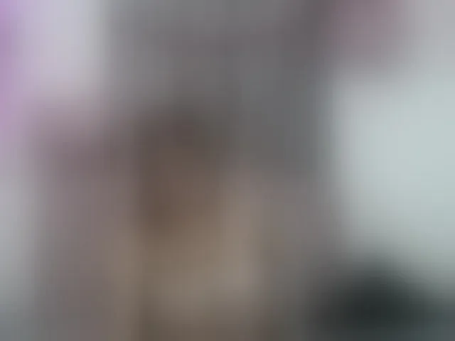 Live sex webcam photo for emilycooper #293022203
