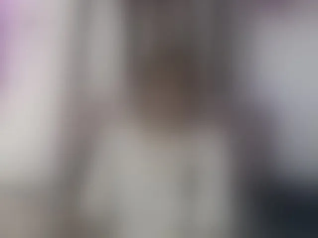Live sex webcam photo for emilycooper #293134767