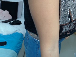 Live sex webcam photo for emilydream #155325064