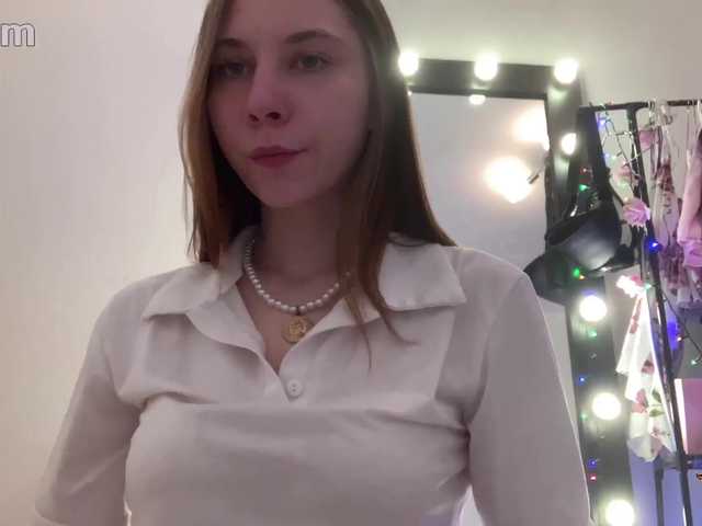 Live sex webcam photo for emilyev4ns #272861437