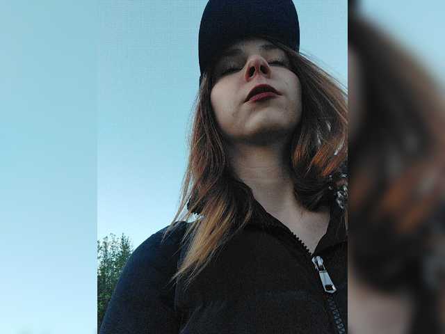 Live sex webcam photo for emilyev4ns #273592568