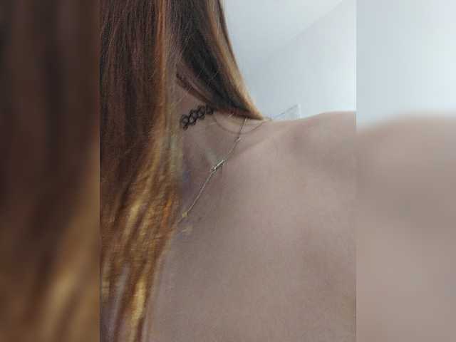 Live sex webcam photo for emilyev4ns #273704995