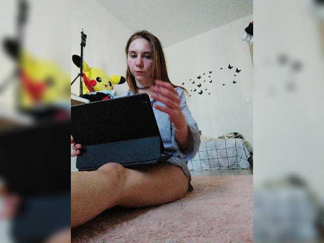 Live sex webcam photo for emilyev4ns #273708194