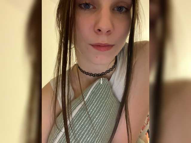 Live sex webcam photo for emilyev4ns #274358330