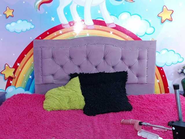 Live sex webcam photo for emilyguzman18 #276537118