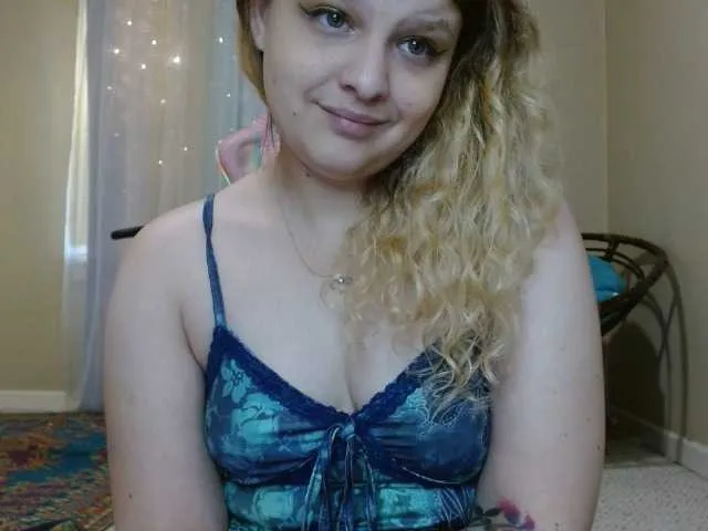 Live sex webcam photo for emilyhaze #276245711