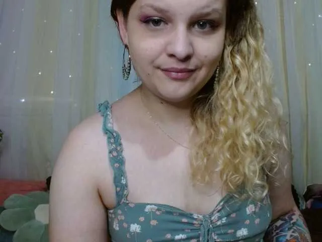 Live sex webcam photo for emilyhaze #276380631