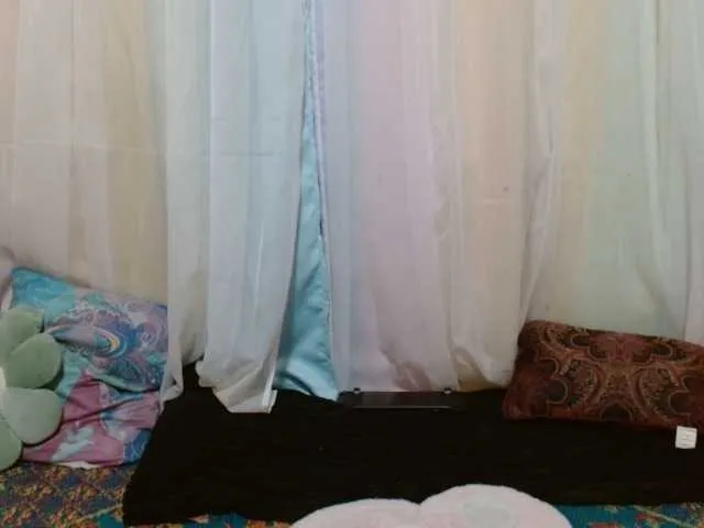 Live sex webcam photo for emilyhaze #276828494