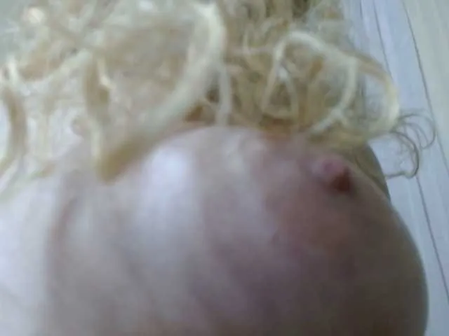 Live sex webcam photo for emilyhaze #276974769