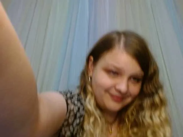 Live sex webcam photo for emilyhaze #277039194