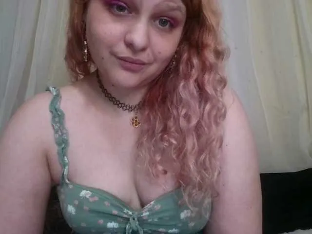 Live sex webcam photo for emilyhaze #277213994