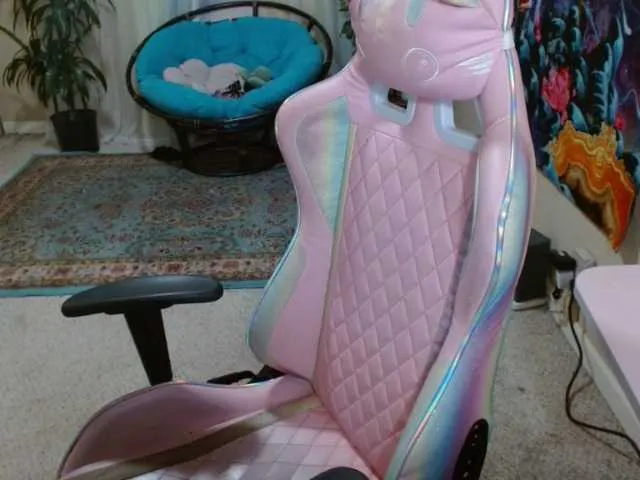 Live sex webcam photo for emilyhaze #277338859