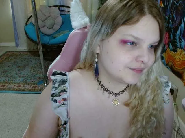 Live sex webcam photo for emilyhaze #290449989