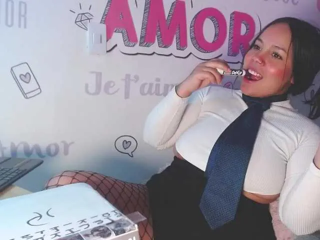 Live sex webcam photo for emilyqueen3xx #291467758