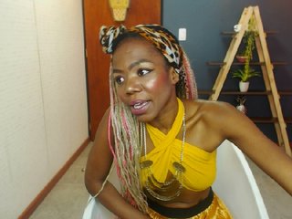 Live sex webcam photo for Emma-brown #183585541