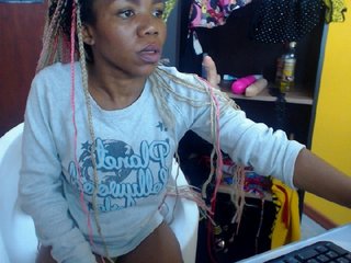 Live sex webcam photo for Emma-brown #184929681