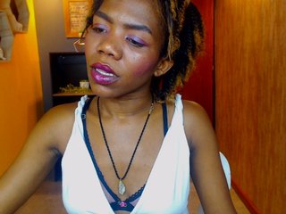 Live sex webcam photo for Emma-brown #187013392