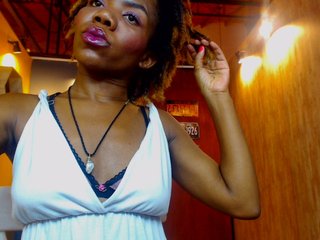 Live sex webcam photo for Emma-brown #187016426