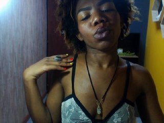 Live sex webcam photo for Emma-brown #187249799