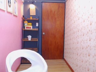 Live sex webcam photo for Emma-brown #188443171