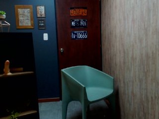 Live sex webcam photo for Emma-brown #189421387