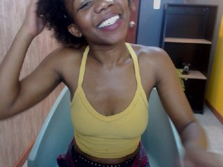 Live sex webcam photo for Emma-brown #189592446