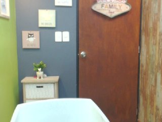 Live sex webcam photo for Emma-brown #191916561