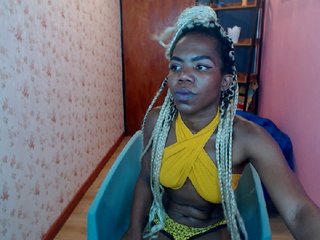 Live sex webcam photo for Emma-brown #192979673