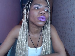 Live sex webcam photo for Emma-brown #193700985