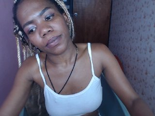 Live sex webcam photo for Emma-brown #193767269