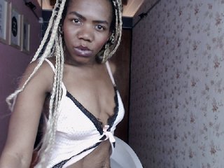 Live sex webcam photo for Emma-brown #195431762