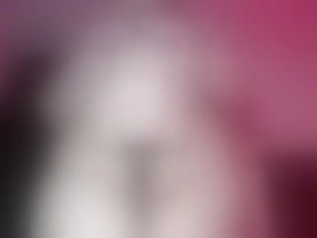 Live sex webcam photo for emma-hoot1 #292702595