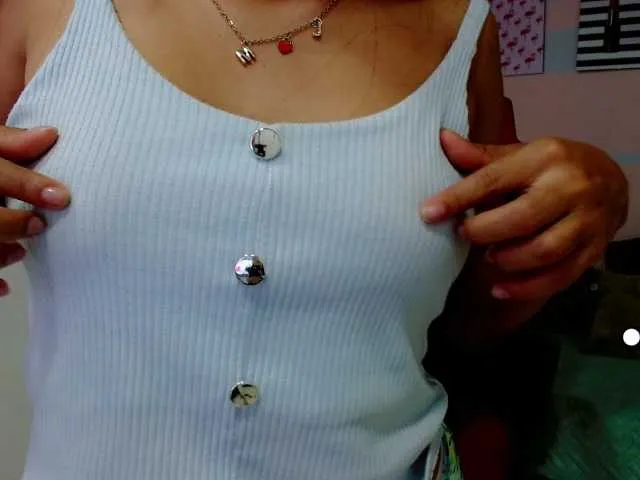 Live sex webcam photo for emma-jonesx #272483776