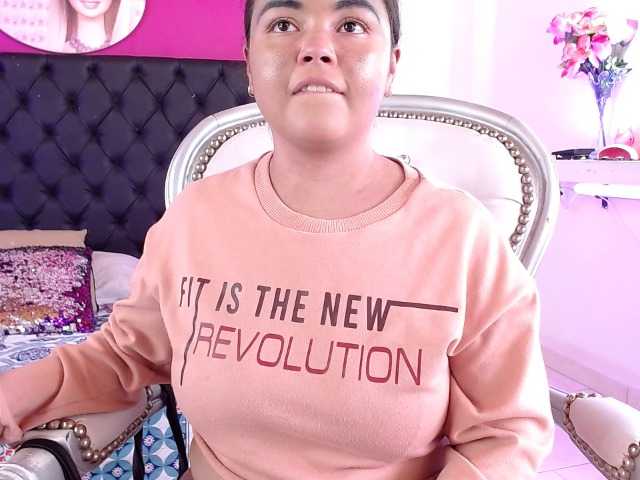 Live sex webcam photo for emma-lo #271844657