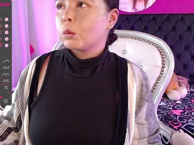 Live sex webcam photo for emma-lo #271966163