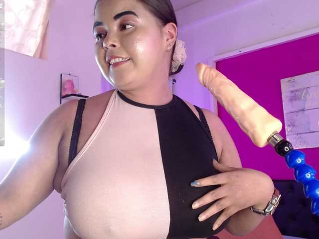 Live sex webcam photo for emma-lo #273645523