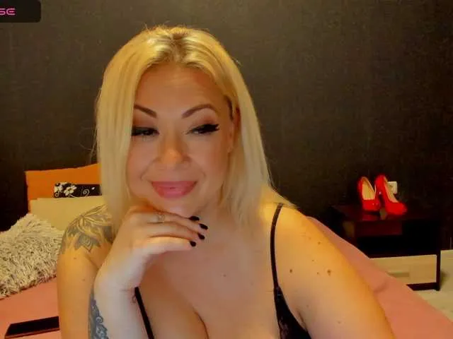 Live sex webcam photo for emmacutes #276345219