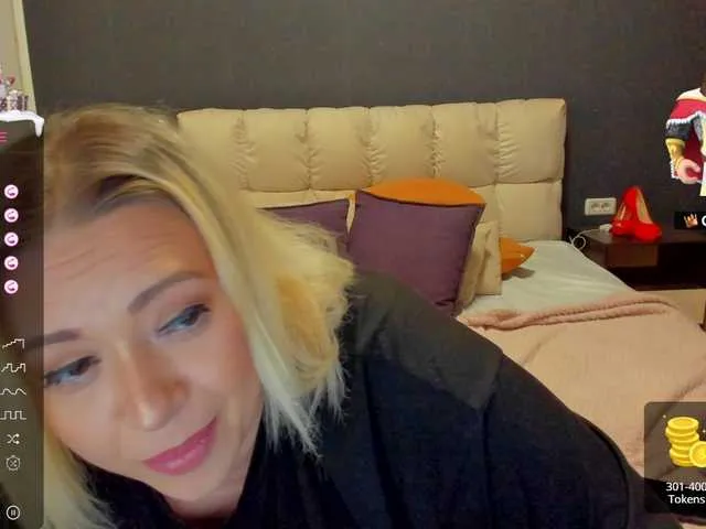 Live sex webcam photo for emmacutes #277013956