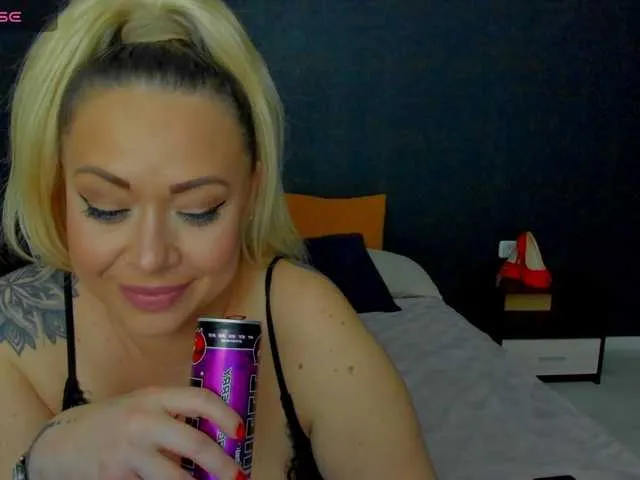 Live sex webcam photo for emmacutes #277294751