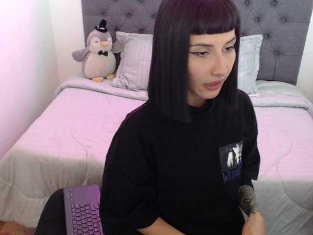 Live sex webcam photo for emmagreey #276123670