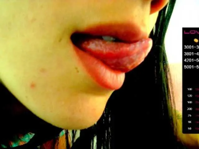 Live sex webcam photo for emmaherby1 #273215668