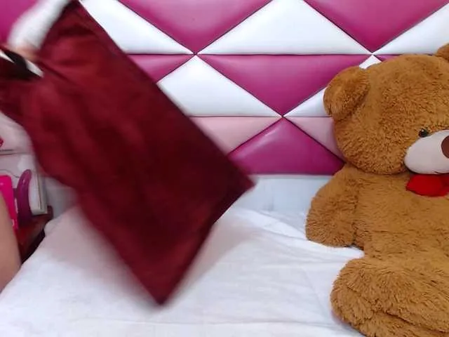 Live sex webcam photo for emmajonzlx #290678080